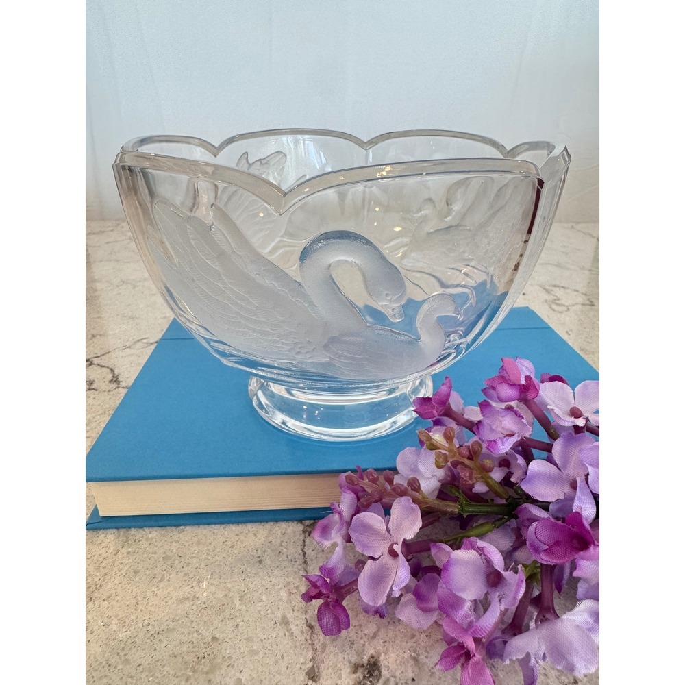 Vintage Frosted Swan Glass Bowl cottagecore, coastal, scalloped edge